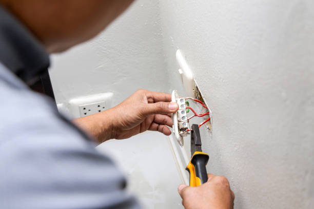 Best Emergency Electrical Repair  in Andrews, TX